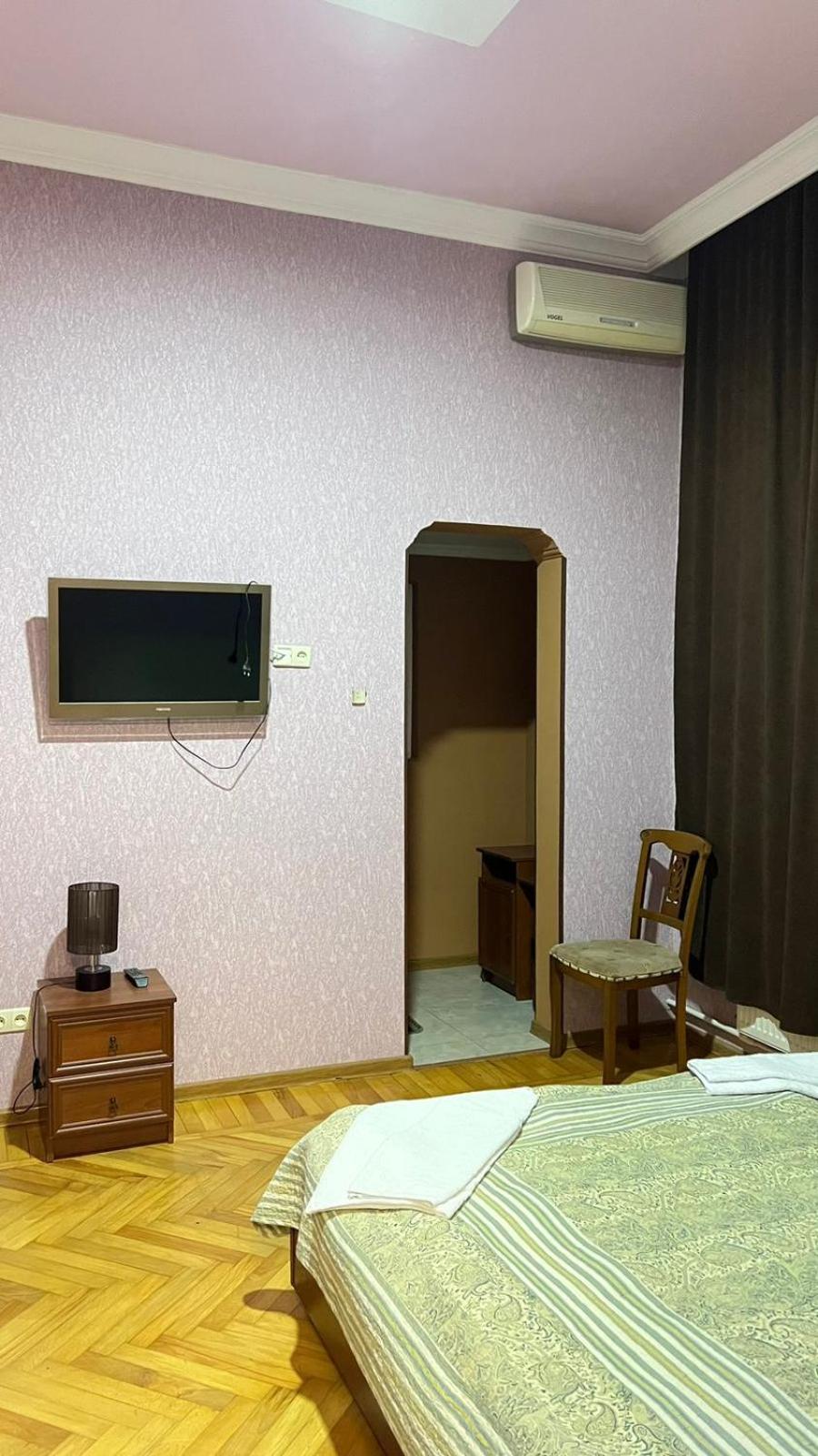 Guest House Nino Makhinjauri Rum bild